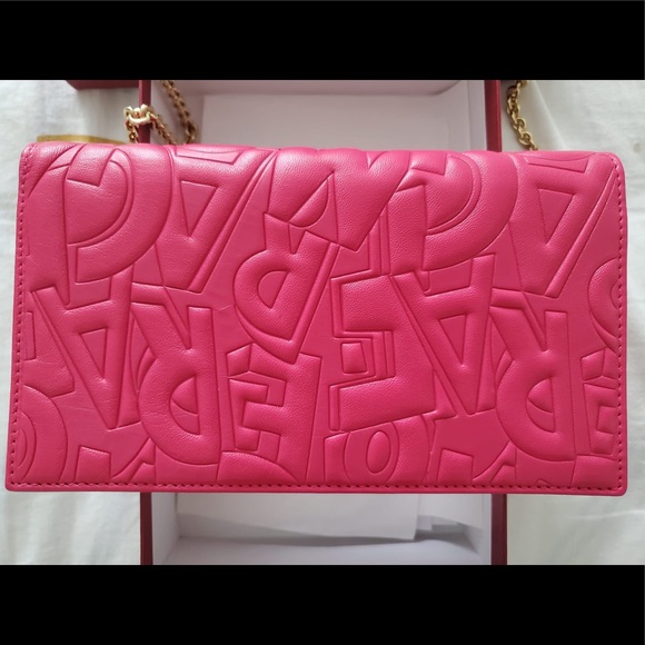 ❌SOLD❌ New Salvatore Ferragamo Wallet on Chain Bag - Picture 4 of 9